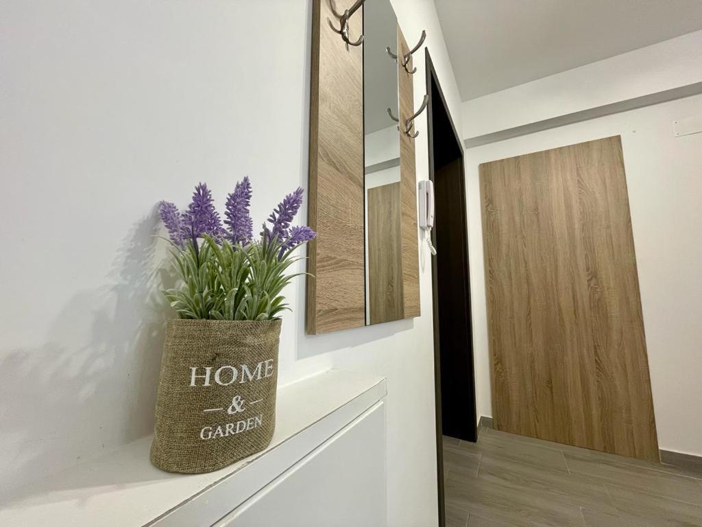 Belvedere Apartments Bukares Bagian luar foto